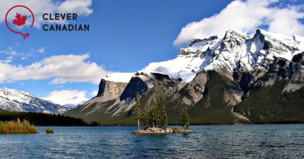 A Complete Lake Minnewanka Travel Guide